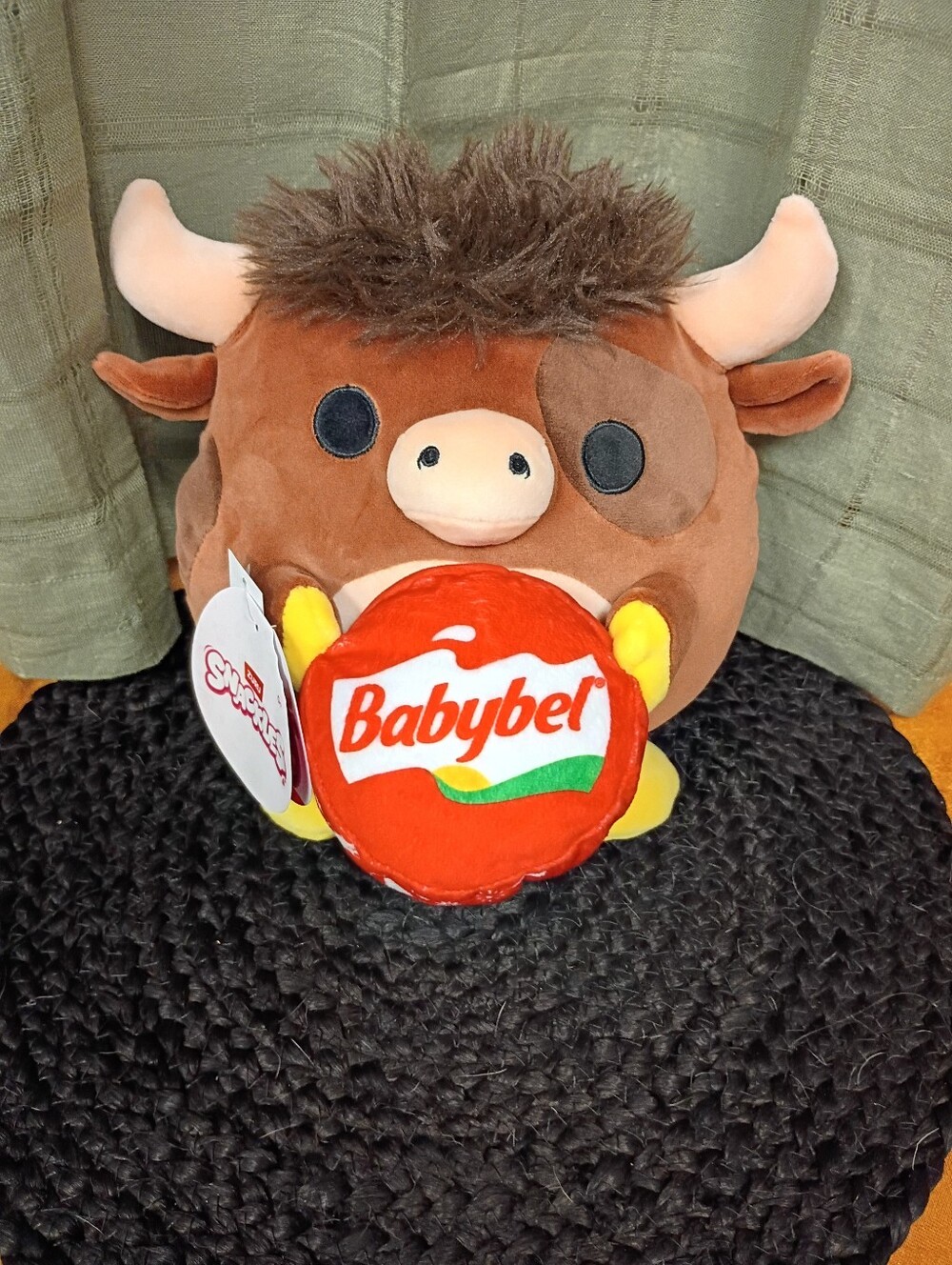NWT Zuru Snackles Series 3 Matthew The Yak With Babybel Cheese 8" Plush